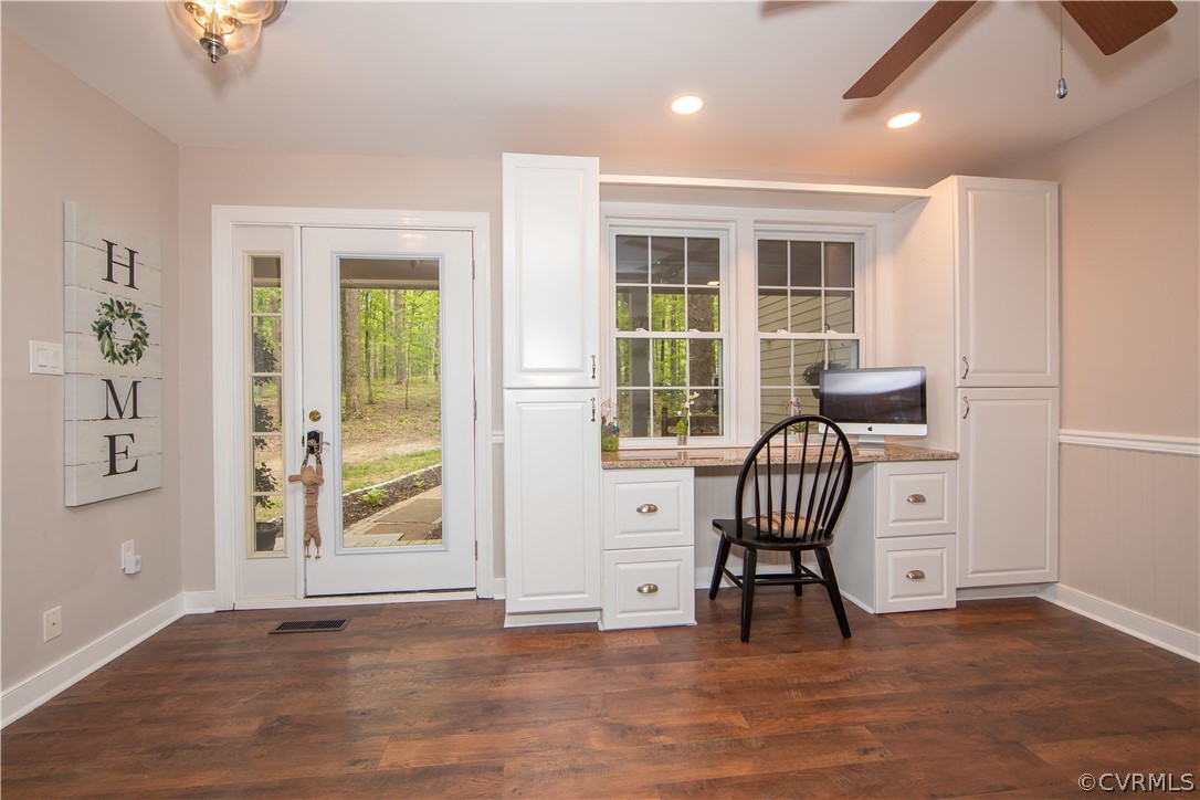 912 Manakin Road Midlothian, VA 23113 - Photo 9 of 33 Gallery Image 9
