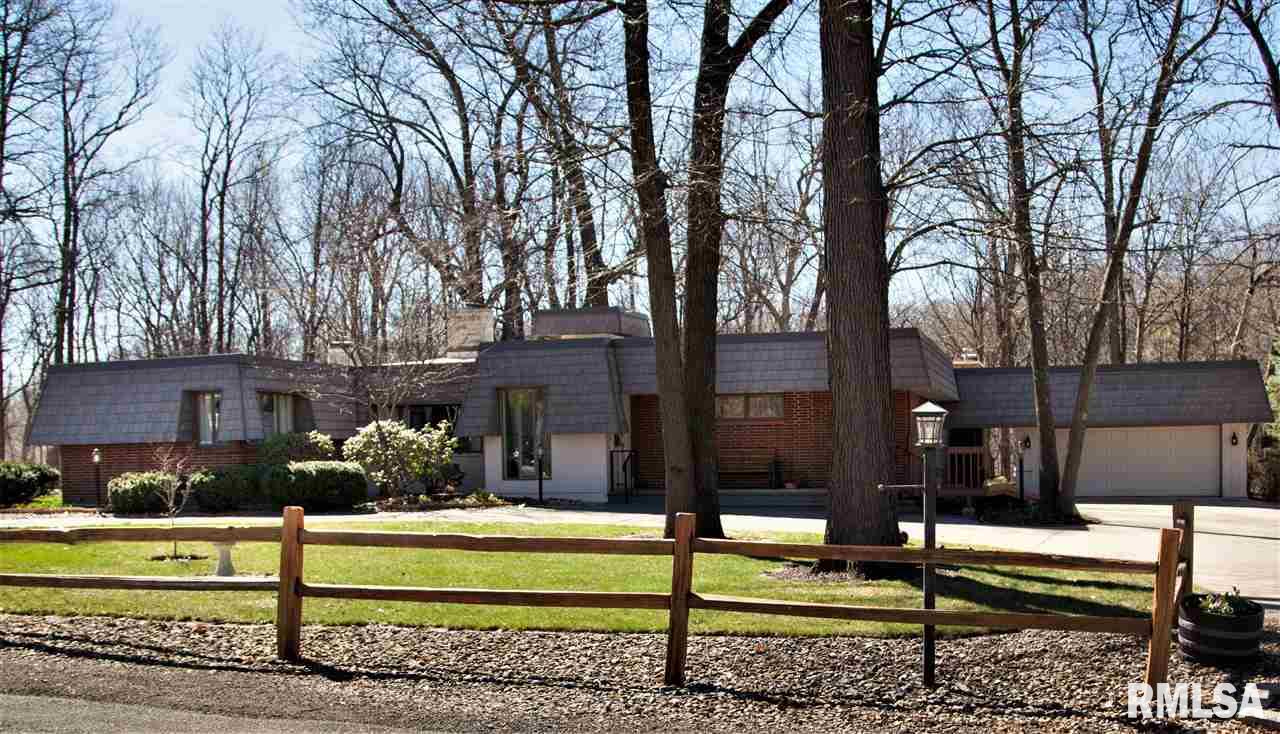 9038 North Picture Ridge Road Peoria, IL 61615 - Photo 1 of 29 Gallery Image 1