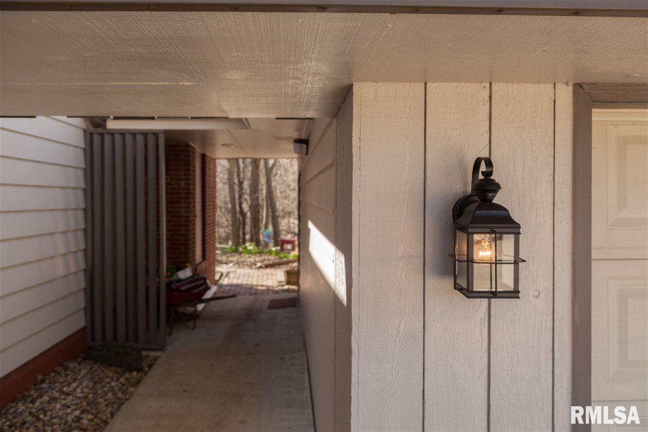 9038 North Picture Ridge Road Peoria, IL 61615 - Photo 27 of 29 Gallery Image 27