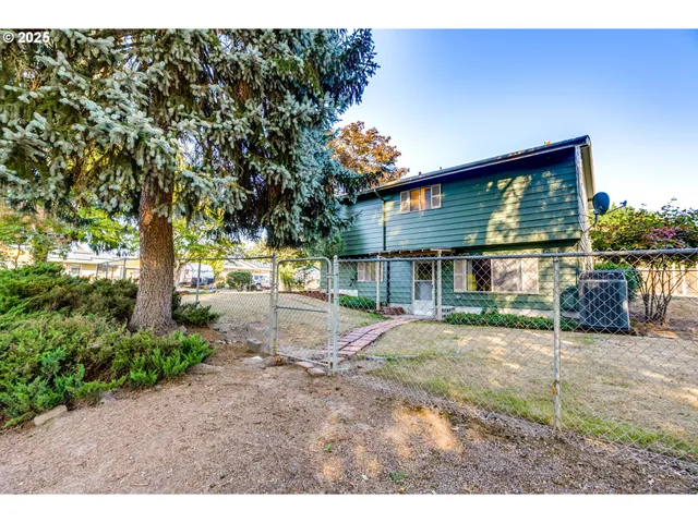 $674,900 | 19560 Southwest Madeline Street, Beaverton, OR 97078