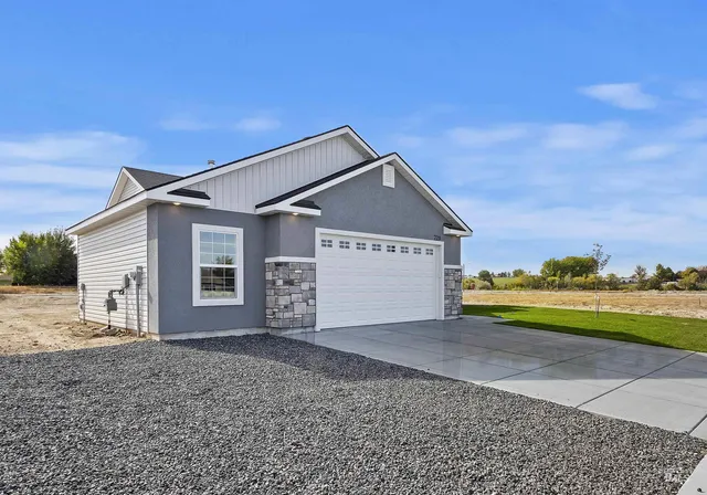 $409,900 | 729 Waveland Avenue, Filer, ID 83328