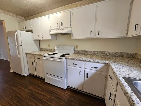 $1,200 | 196 Locke Street, Unit D, Tallahassee, FL 32303