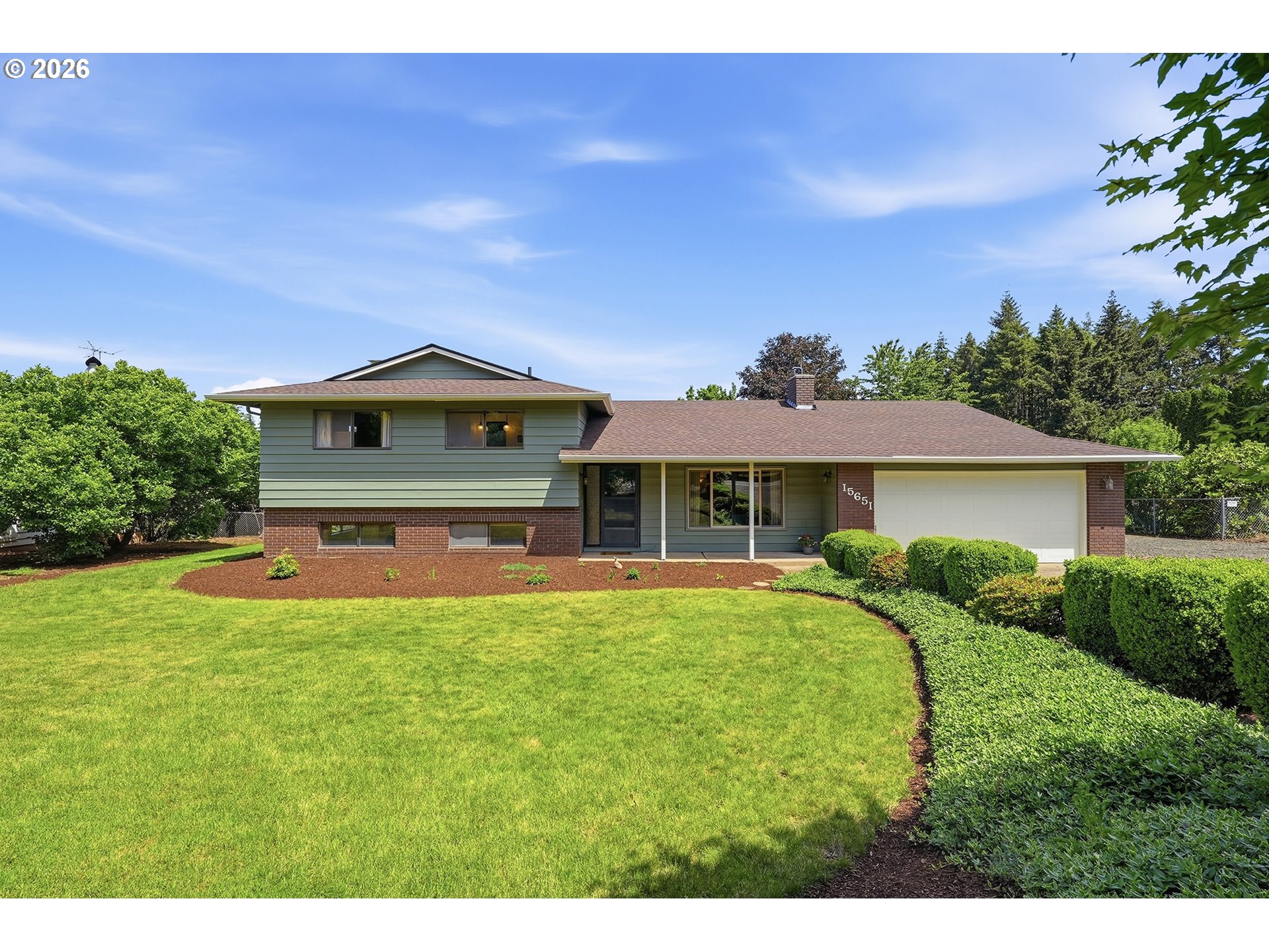 15651 South Henrici Road Oregon City, OR 97045 - Photo 1 of 42