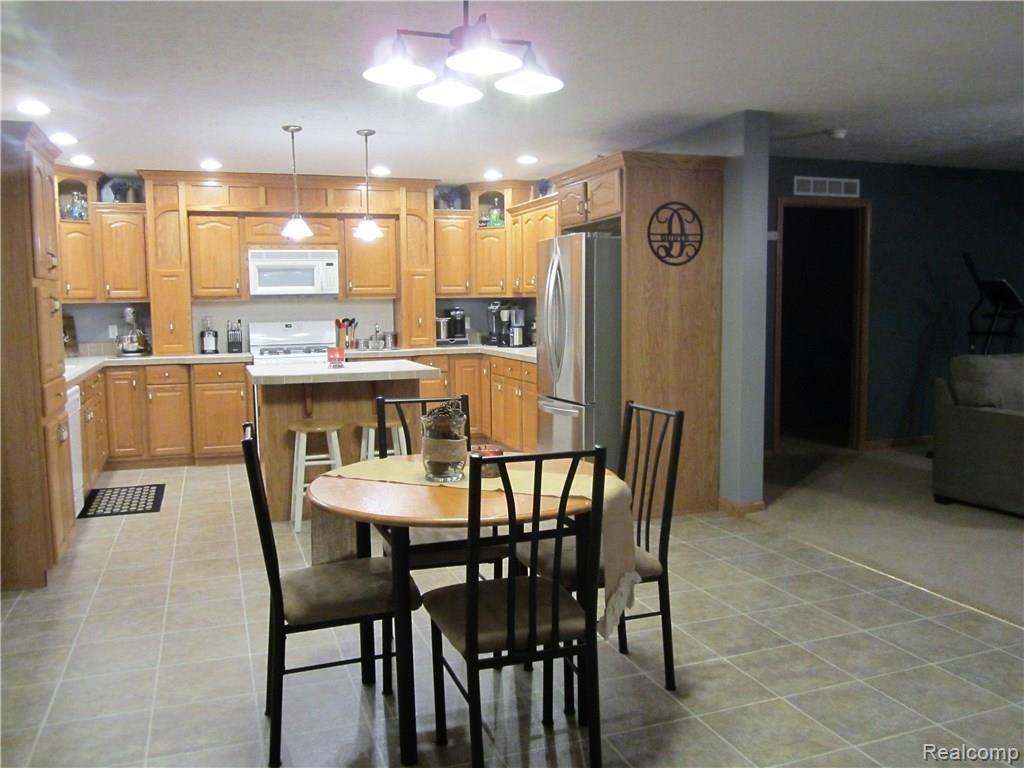 11320 Broughwell Road Rives Junction, MI 49277 - Photo 8 of 42 IMG_3706 (2).JPG