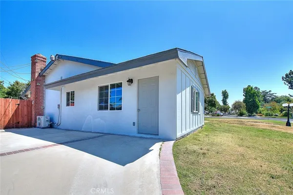 $2,550 | 340 West Caroline Court, Unit A, Ontario, CA 91762