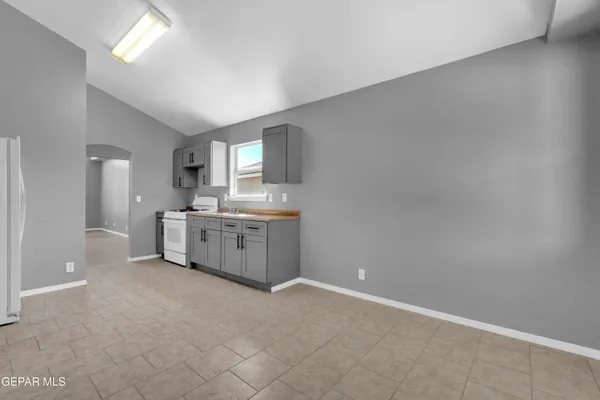 $249,000 | 10432 Valle Koki Drive, Socorro, TX 79927