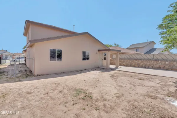 $249,000 | 10432 Valle Koki Drive, Socorro, TX 79927