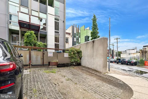 $725,000 | 151 West Laurel Street, Unit A, Philadelphia, PA 19123