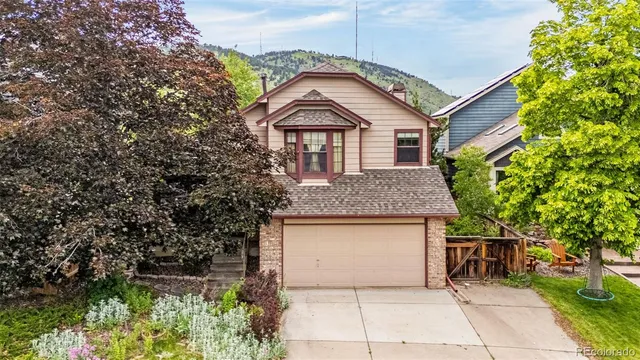 $859,000 | 473 Somerset Drive, Golden, CO 80401