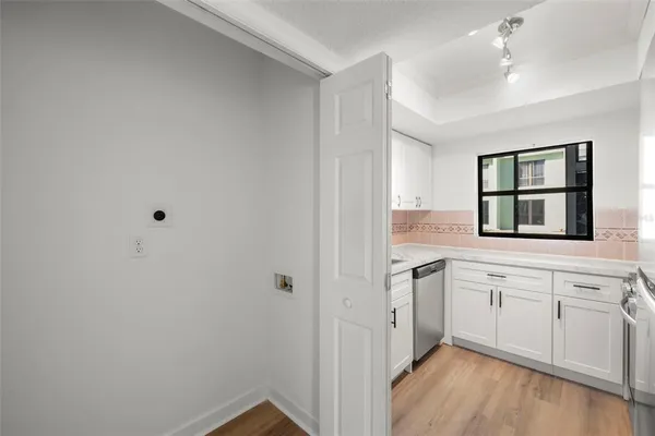 $2,750 | 1 Windrush Boulevard, Unit 19, Indian Rocks Beach, FL 33785