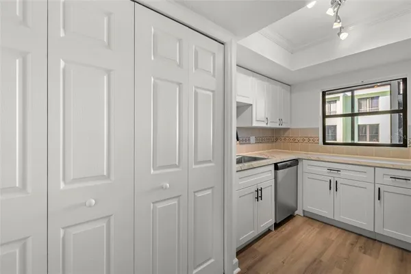 $2,750 | 1 Windrush Boulevard, Unit 19, Indian Rocks Beach, FL 33785