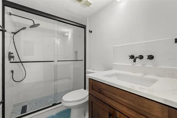 $2,750 | 1 Windrush Boulevard, Unit 19, Indian Rocks Beach, FL 33785