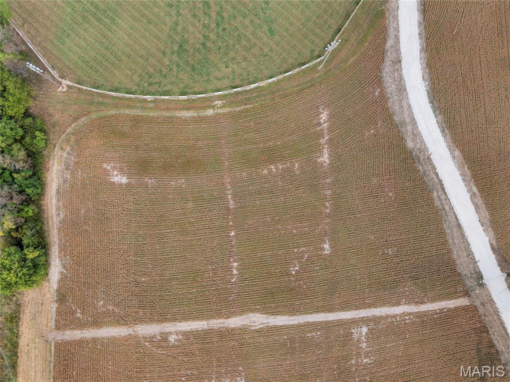 998 Josephville Road Wentzville, MO 63385 - Photo 2 of 5