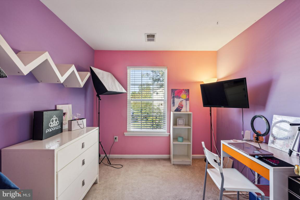 8798 Dunstable Loop Bristow, VA 20136 - Photo 17 of 23