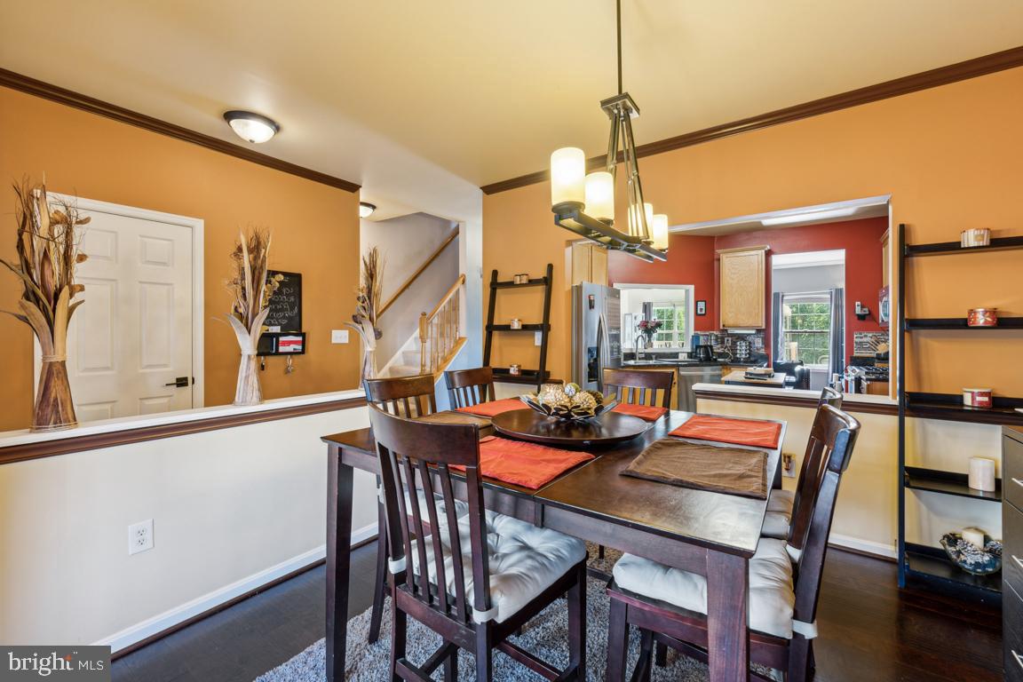 8798 Dunstable Loop Bristow, VA 20136 - Photo 4 of 23