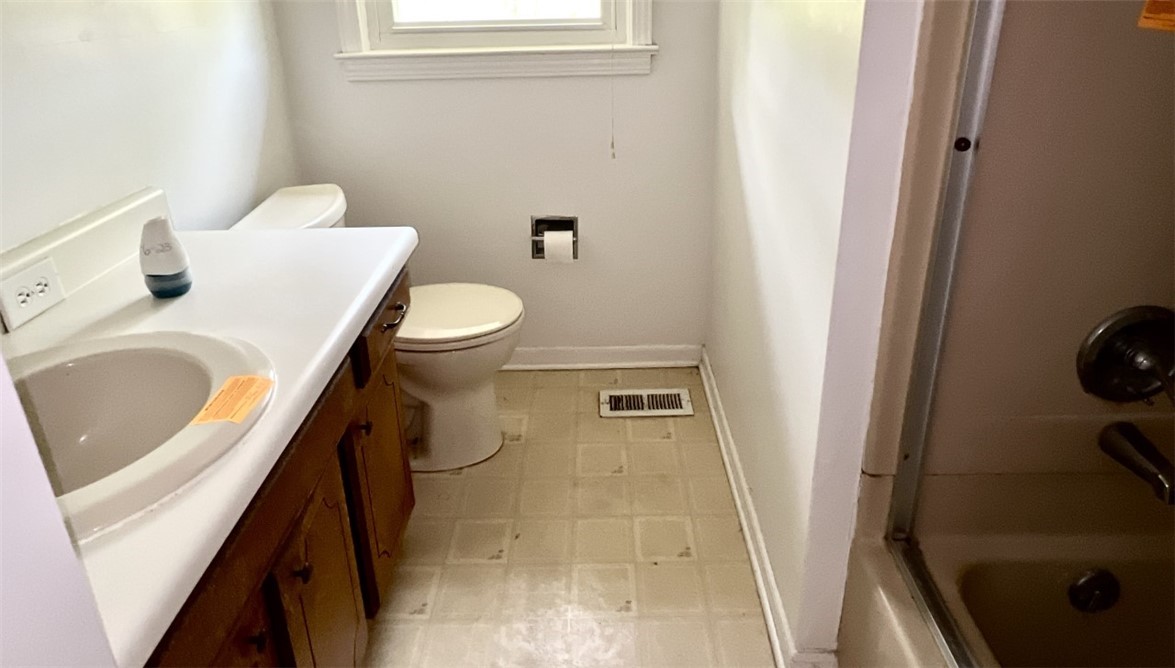 7 Perry Street Liberty, SC 29657 - Photo 6 of 8 Gallery Image 6