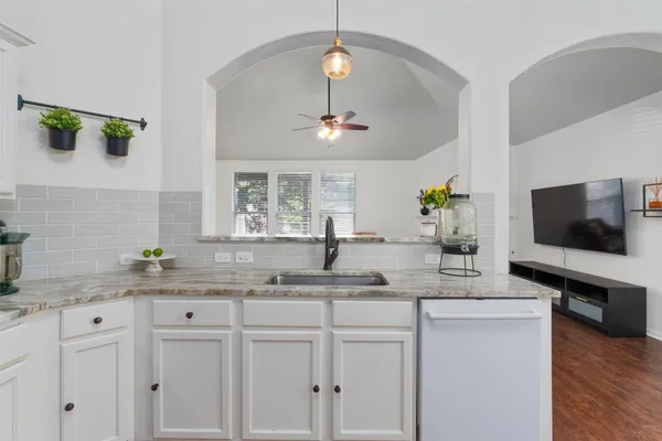 $395,000 | 902 Lavender Cove, Pflugerville, TX 78660