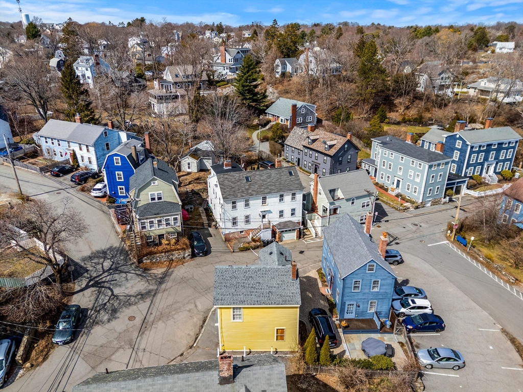 4 Orne Street, Unit 2 Marblehead, MA 01945 - Photo 3 of 15