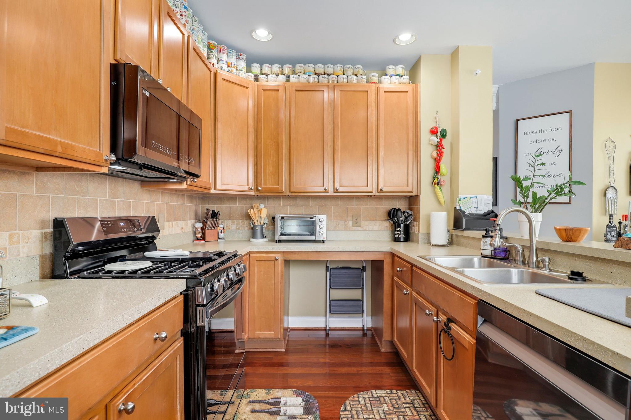 12824 Clarksburg Square Road, Unit 207 Clarksburg, MD 20871 - Photo 19 of 31