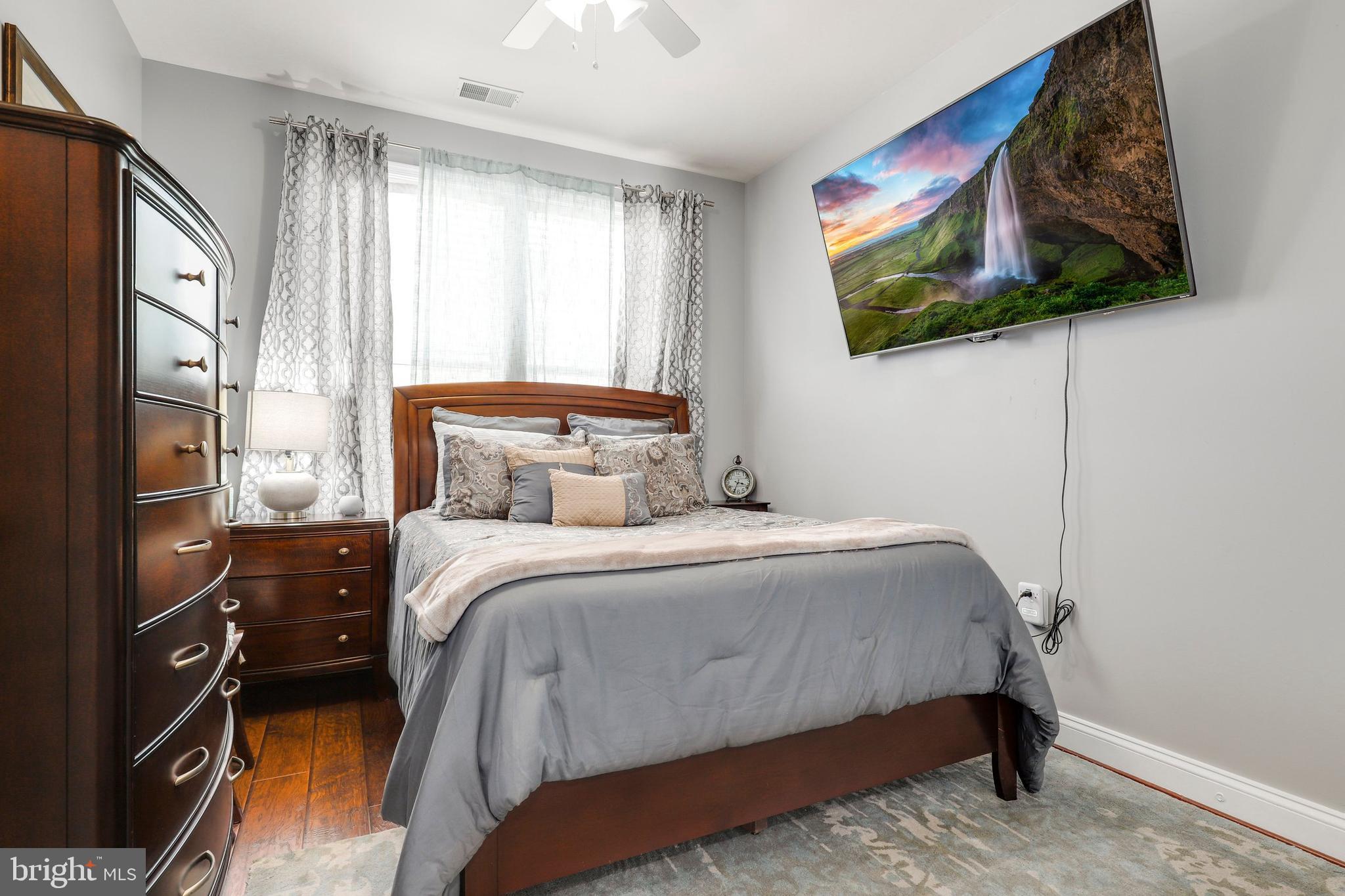 12824 Clarksburg Square Road, Unit 207 Clarksburg, MD 20871 - Photo 23 of 31