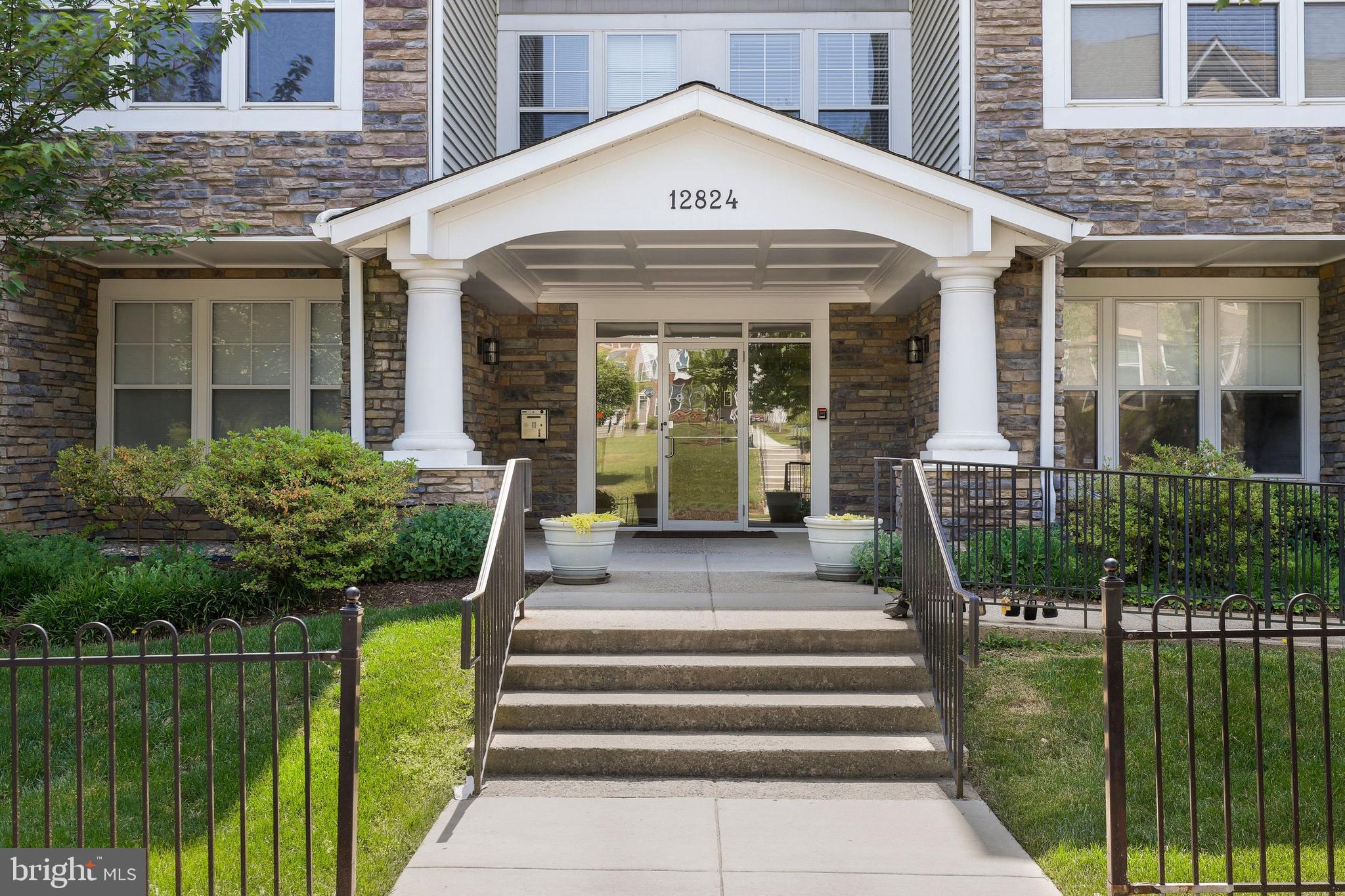 12824 Clarksburg Square Road, Unit 207 Clarksburg, MD 20871 - Photo 3 of 31