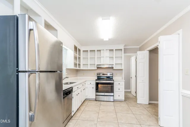 $1,780 | 405 Hunters Ridge Drive, Fuquay-Varina, NC 27526