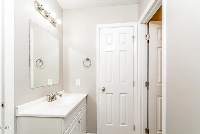 $1,780 | 405 Hunters Ridge Drive, Fuquay-Varina, NC 27526