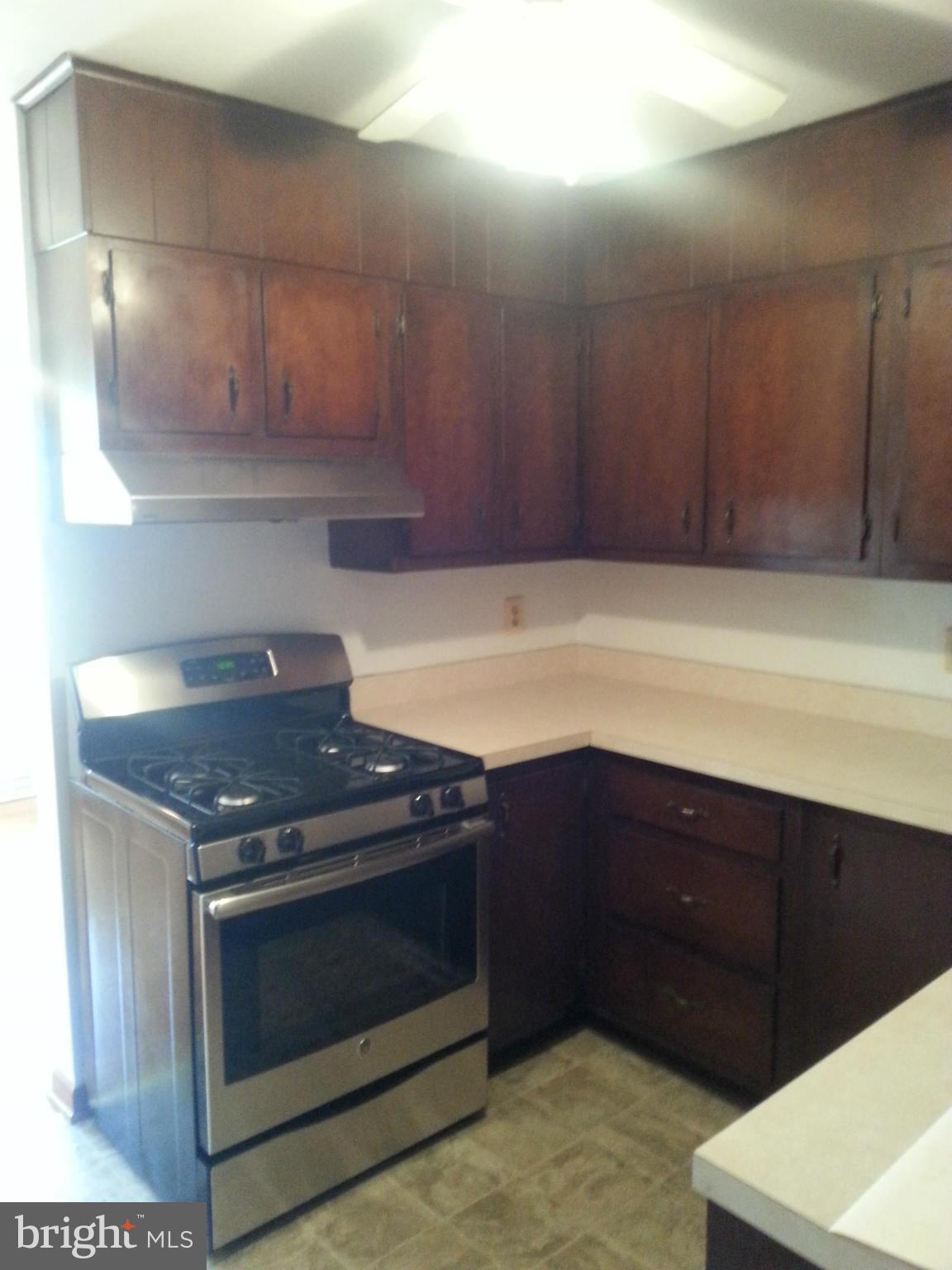 6219 Green Valley Rd Mount New Market, MD 21774 - Photo 6 of 19 Kitchen