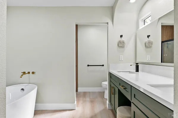 $1,100,000 | 4997 Fern Place, Rohnert Park, CA 94928