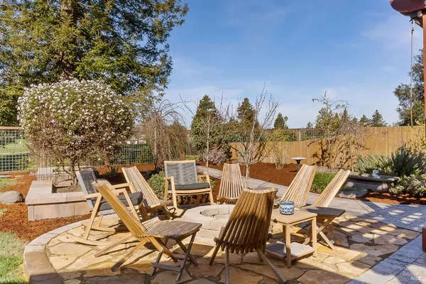 $1,100,000 | 4997 Fern Place, Rohnert Park, CA 94928