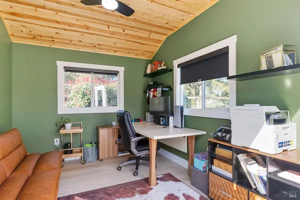 $1,100,000 | 4997 Fern Place, Rohnert Park, CA 94928