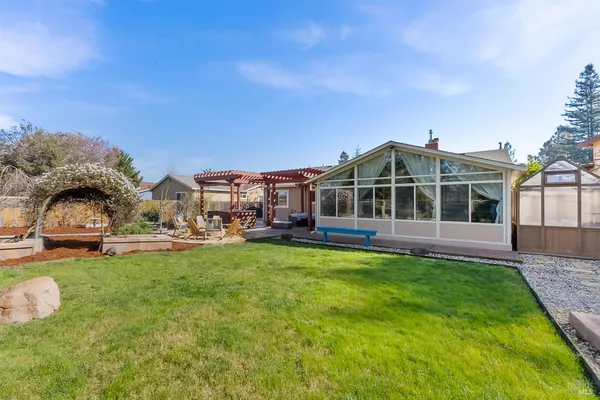 $1,100,000 | 4997 Fern Place, Rohnert Park, CA 94928