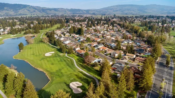 $1,100,000 | 4997 Fern Place, Rohnert Park, CA 94928