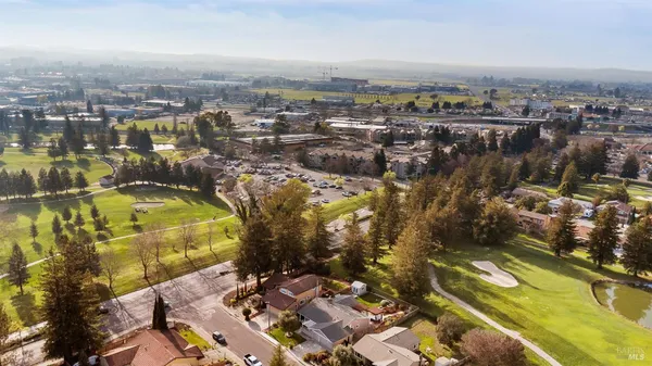 $1,100,000 | 4997 Fern Place, Rohnert Park, CA 94928