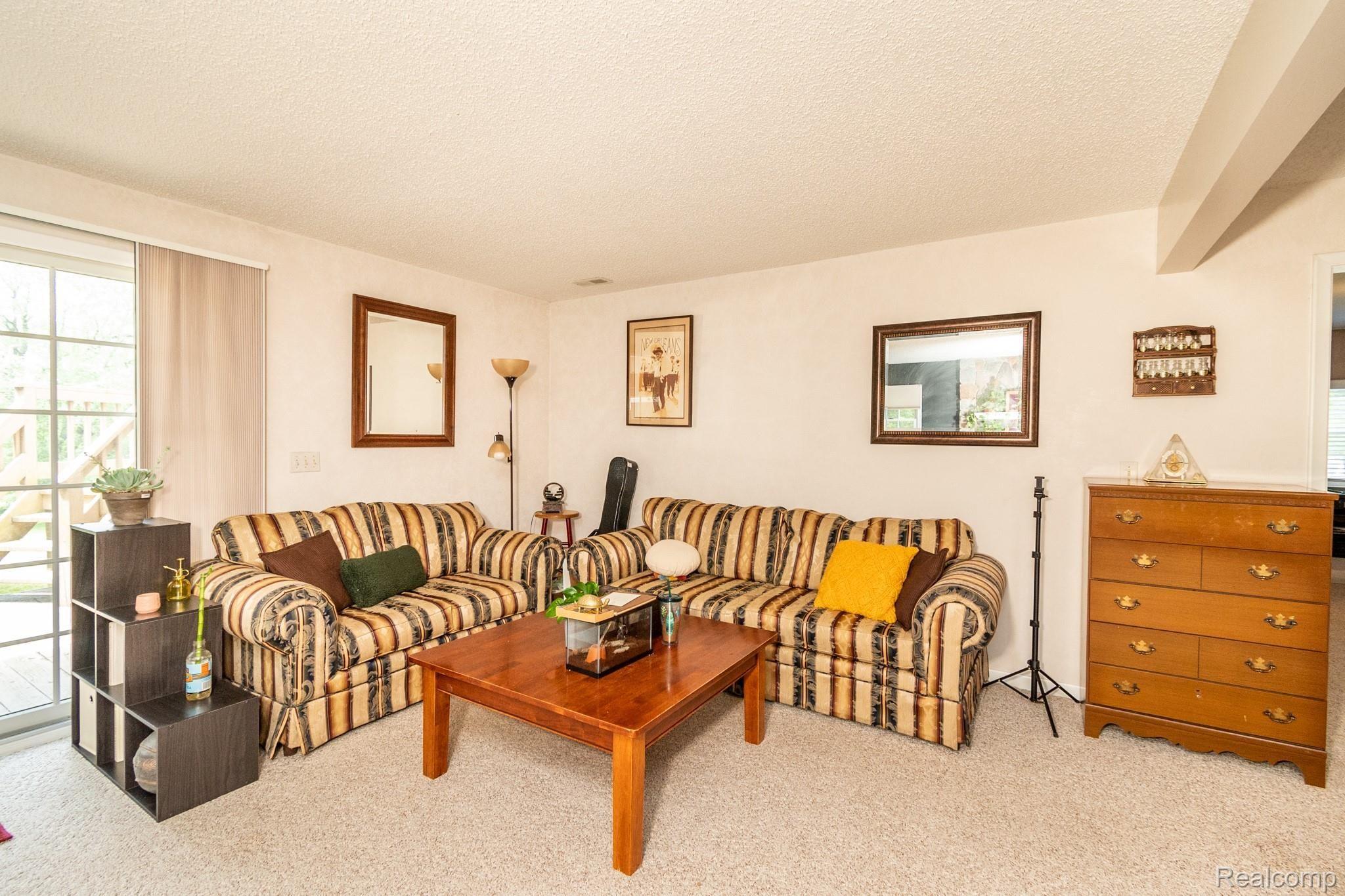 1475 Alter Road Milford, MI 48381 - Photo 39 of 59 040.jpg