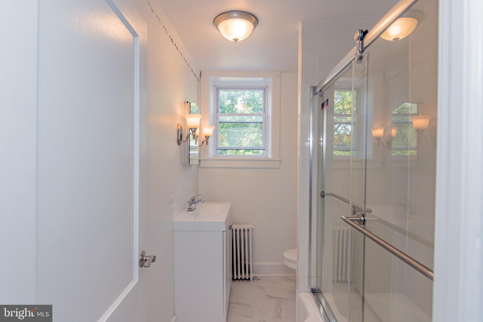 59 North Main Street, Unit 2 Lambertville, NJ 08530 - Photo 9 of 17 full bathroom