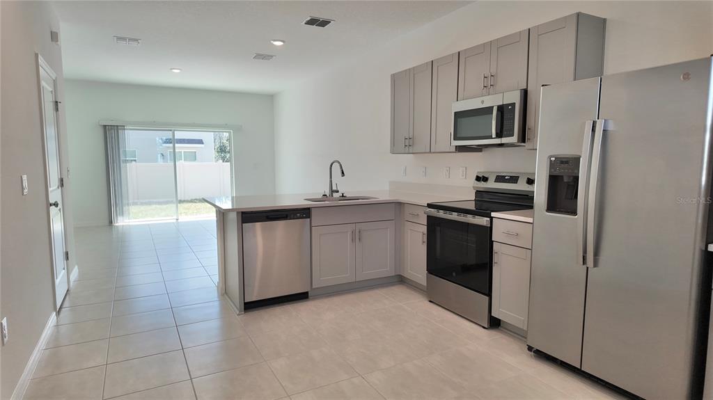 2937 Skyline Loop Kissimmee, FL 34758 - Photo 2 of 24
