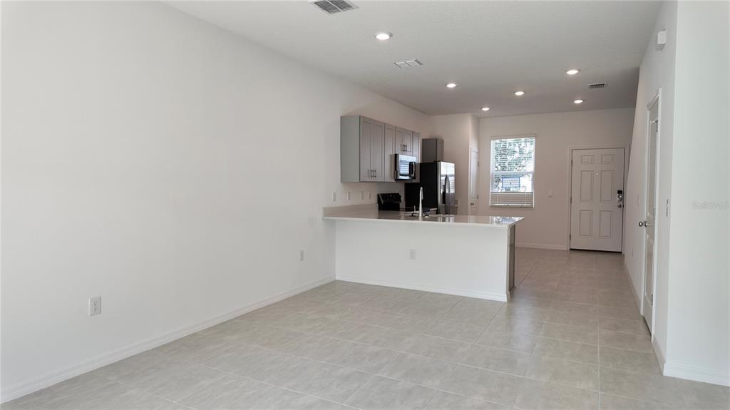 2937 Skyline Loop Kissimmee, FL 34758 - Photo 6 of 24