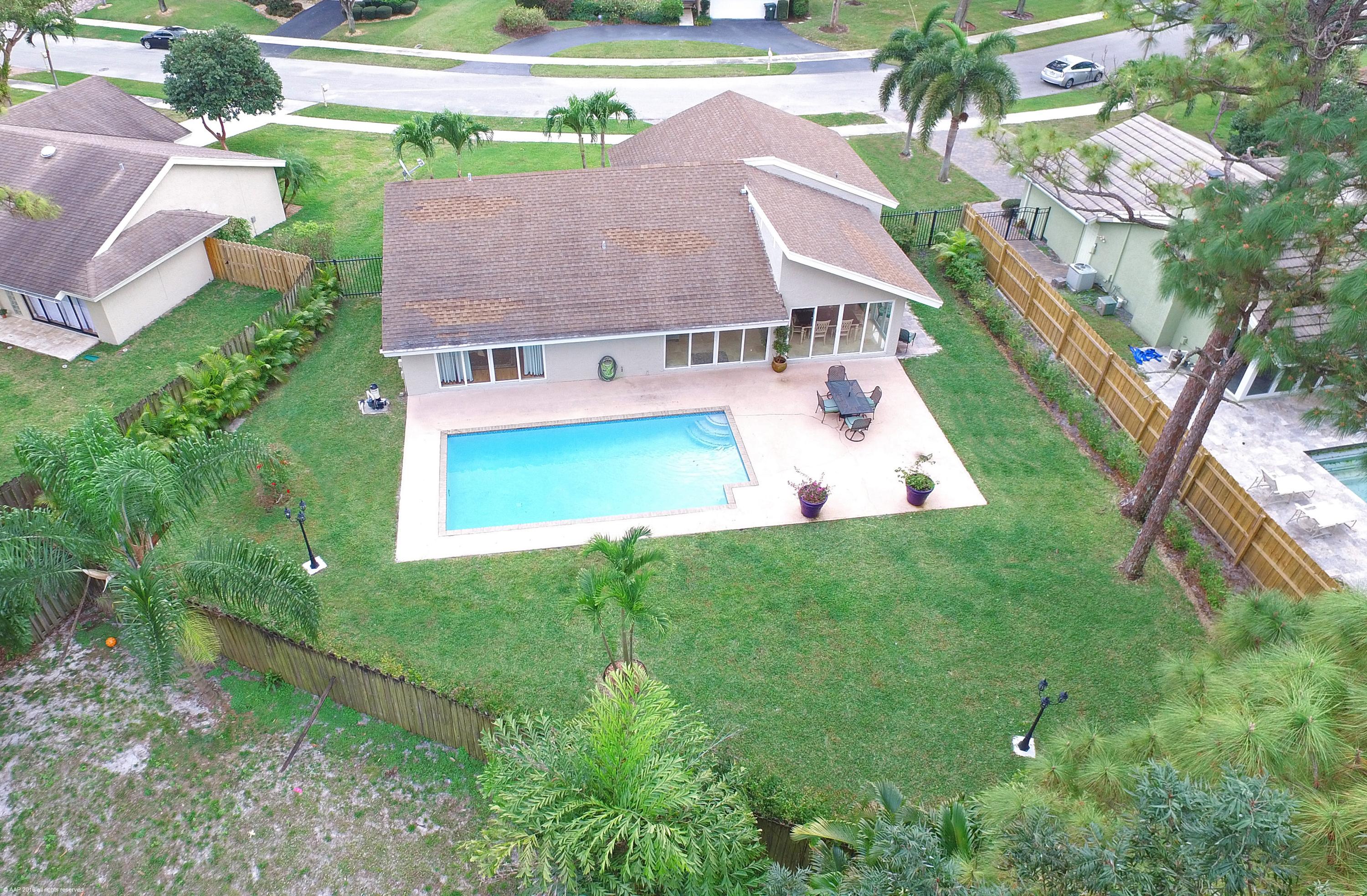 2419 Northwest 30th Road Boca Raton, FL 33431 - Photo 20 of 29 003