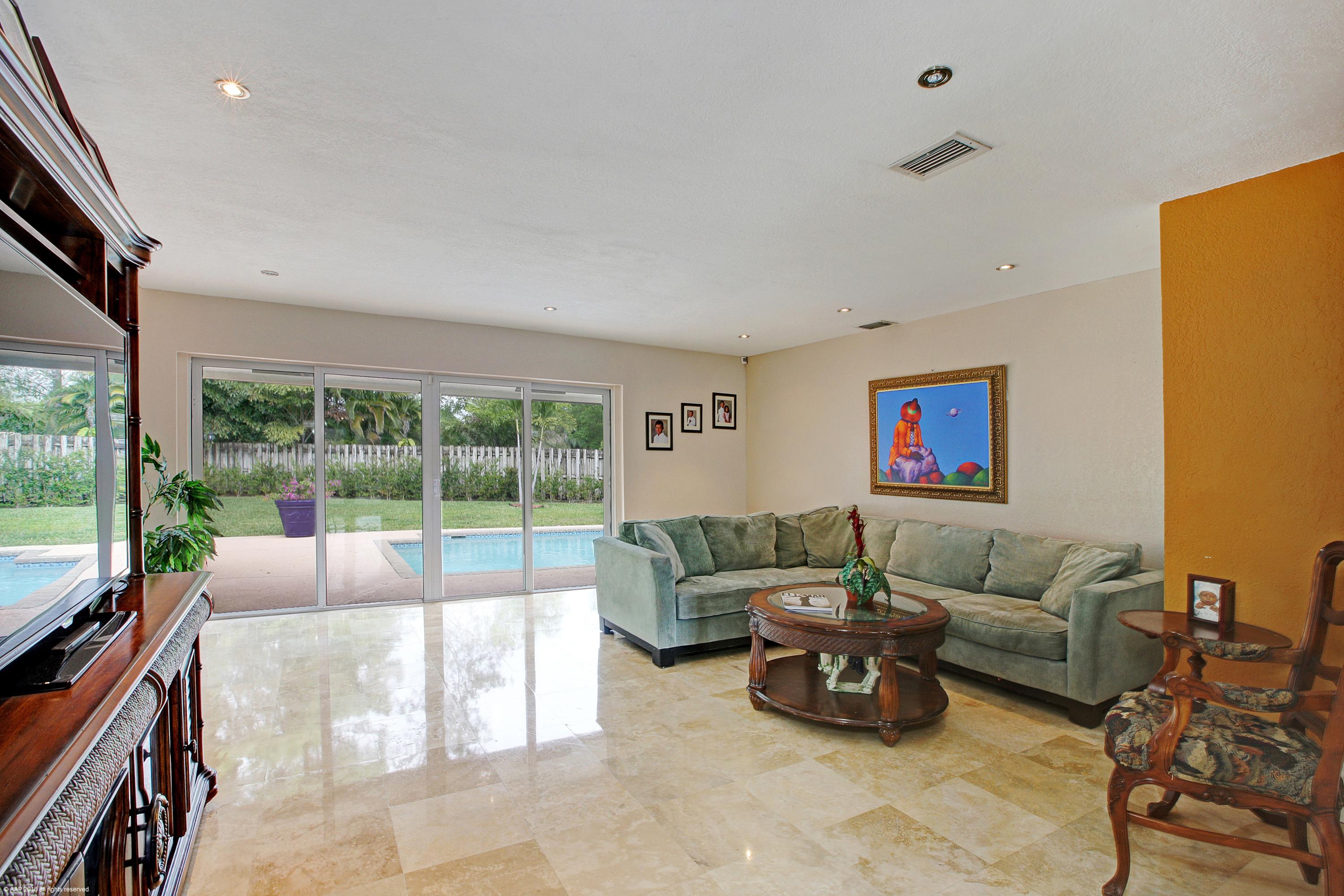 2419 Northwest 30th Road Boca Raton, FL 33431 - Photo 5 of 29 009