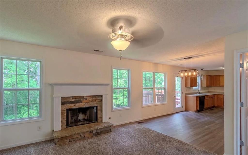 28 Greystone Ridge Hiram, GA 30141 - Photo 7 of 17