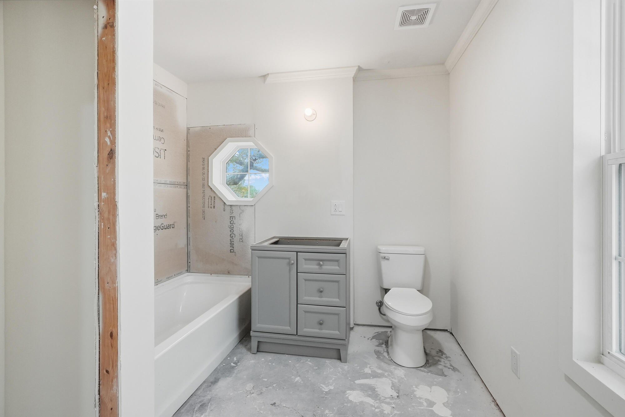 680 Mallet Bayou Road Freeport, FL 32439 - Photo 43 of 76 Bathroom
