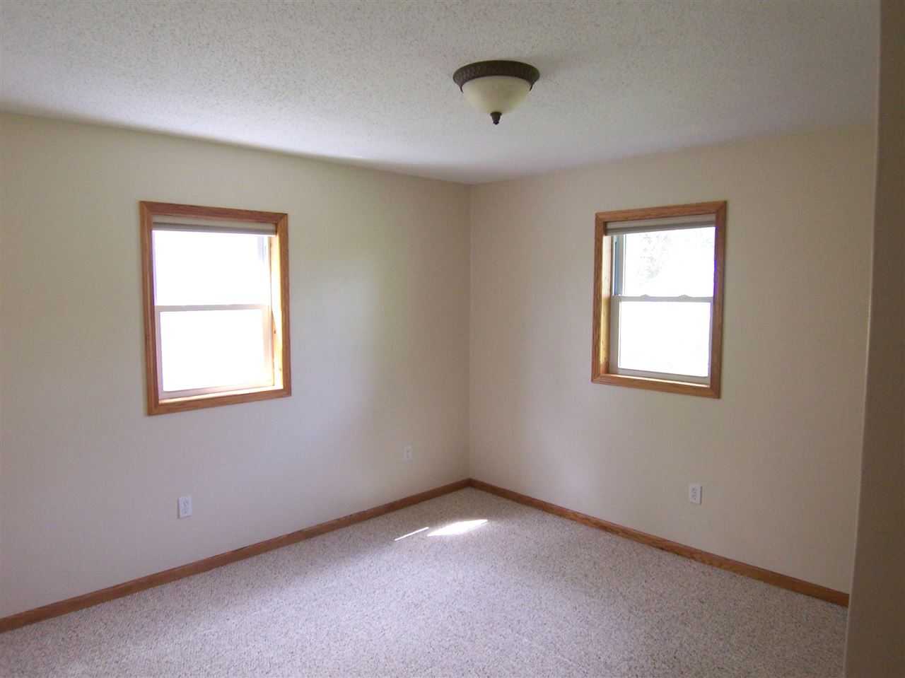 495 South Vandecar Road Mount Pleasant, MI 48858 - Photo 28 of 43 1806264-27.JPG