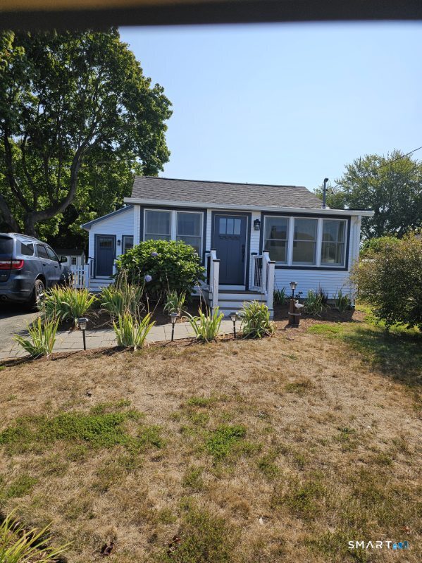 185 Shore Road Waterford, CT 06385 - Photo 3 of 23 Gallery Image 3