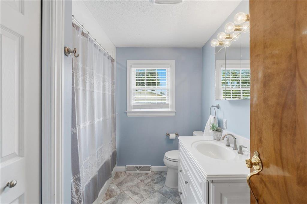 141 Heather Drive Butler, PA 16001 - Photo 25 of 35
