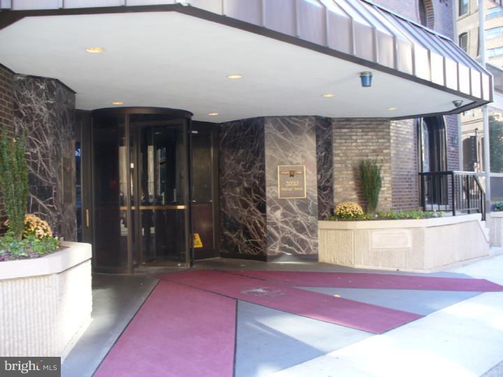 2020 Walnut Street, Unit 6C Philadelphia, PA 19103 - Photo 1 of 21 Exterior