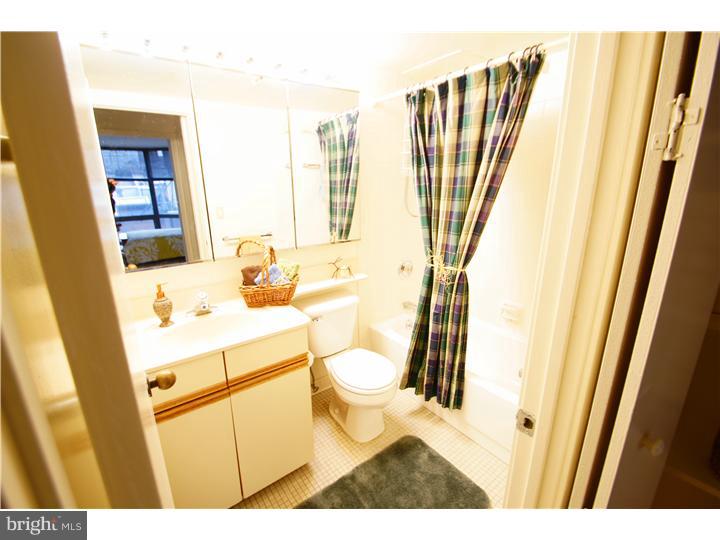 2020 Walnut Street, Unit 6C Philadelphia, PA 19103 - Photo 16 of 21 Bathroom