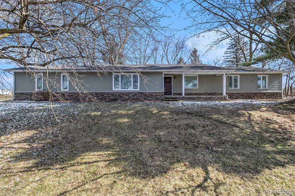 14151 South Reed Road Byron, MI 48418 - Photo 1 of 42