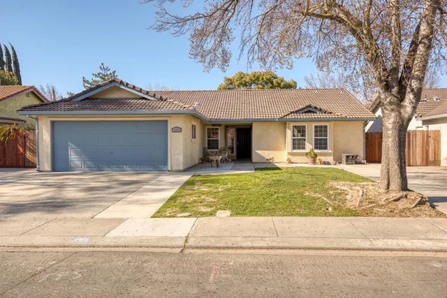 $479,000 | 301 Goldrun Drive, Modesto, CA 95354