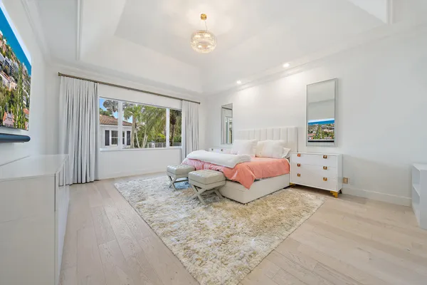 $4,000,000 | 325 Eagle Drive, Jupiter, FL 33477